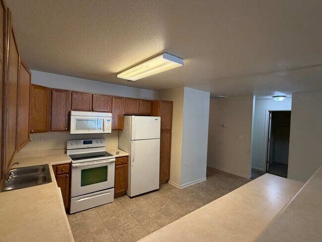 Building Photo - 20944 Honest Ln
