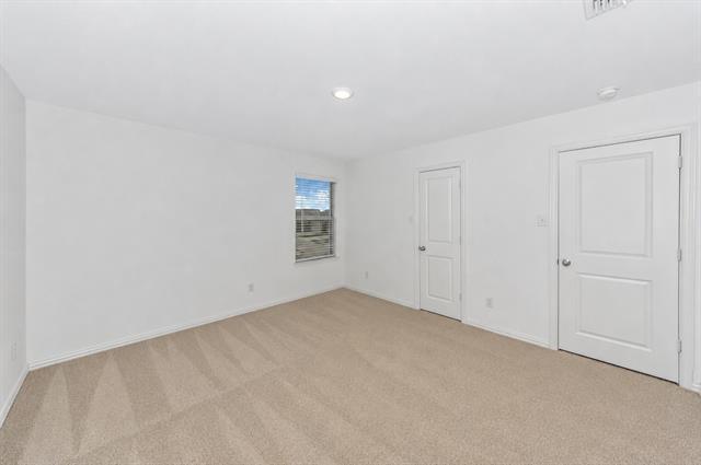 Building Photo - 2600 Starwater Dr