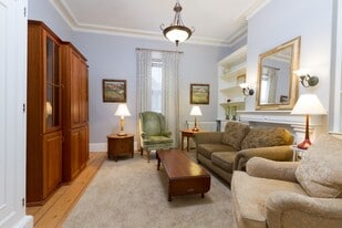 Building Photo - 95 Coggeshall Ave