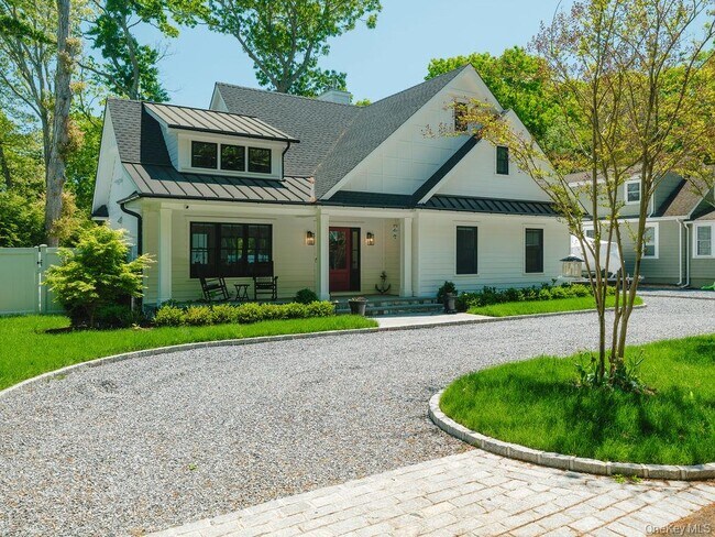 Building Photo - 4525 S Harbor Rd