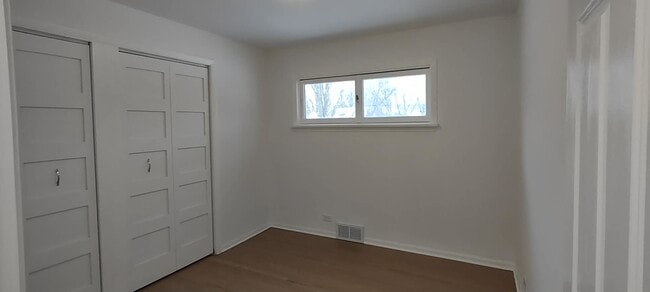 Building Photo - 71 N Ela Rd