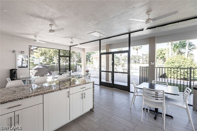 Building Photo - 4130 Bayhead Dr