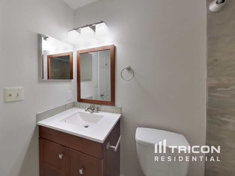 Building Photo - 502 Waters Cove Ct