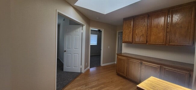 Building Photo - 4 Bedroom, 3 Bath Cul-de-Sac in Hemet