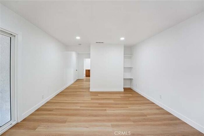 Building Photo - 1634 Turrill Ave