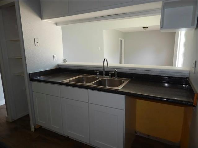 Building Photo - 6715 Whiteridge Dr