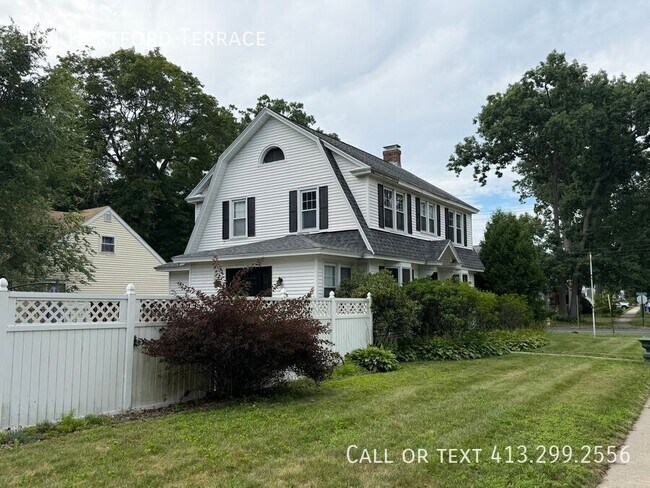 Building Photo - 184 Hartford Terrace
