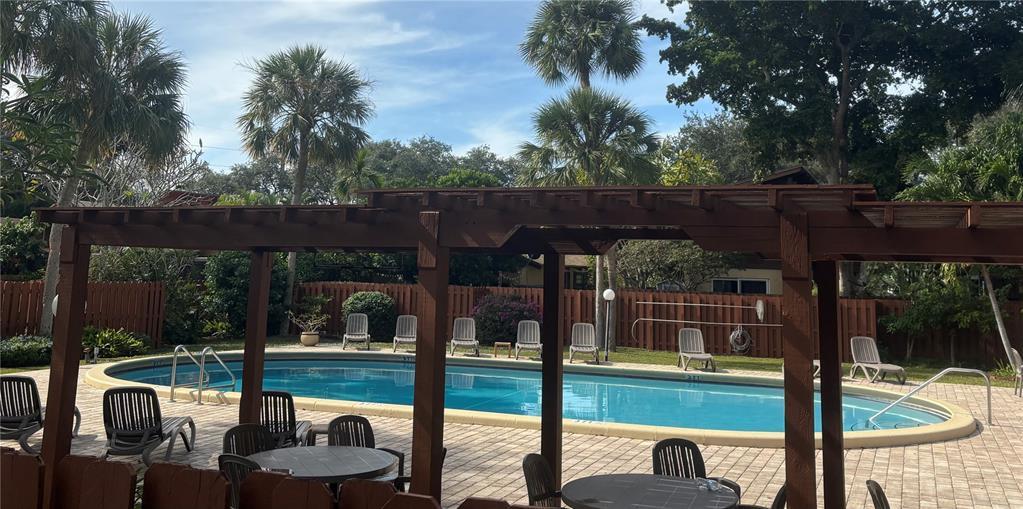 Building Photo - 6180 NW 32nd Ter