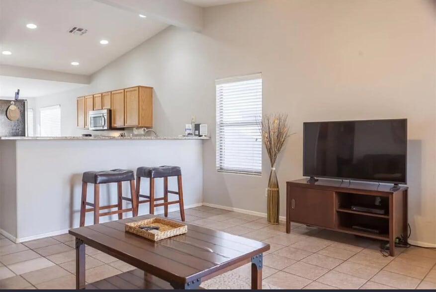 Building Photo - 2821 N 107th Dr