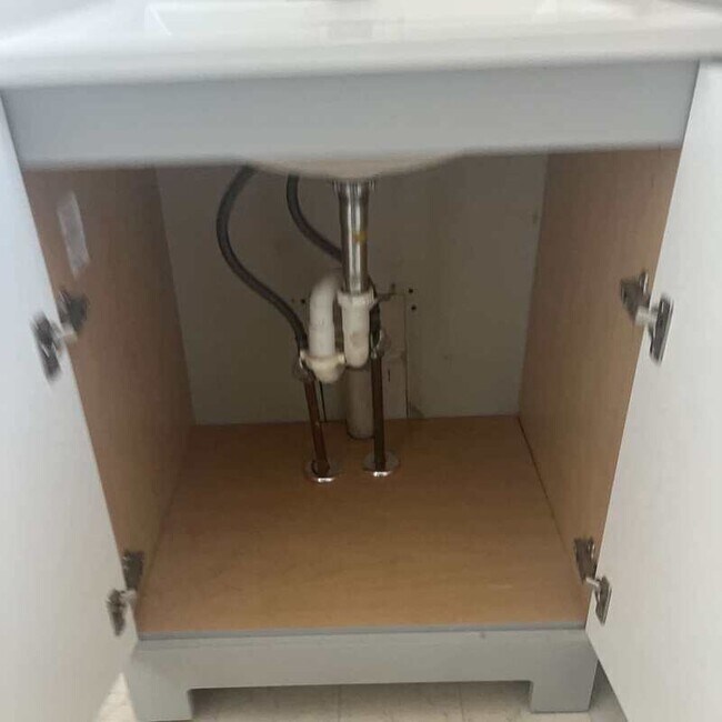 Building Photo - 3233 W 50th St