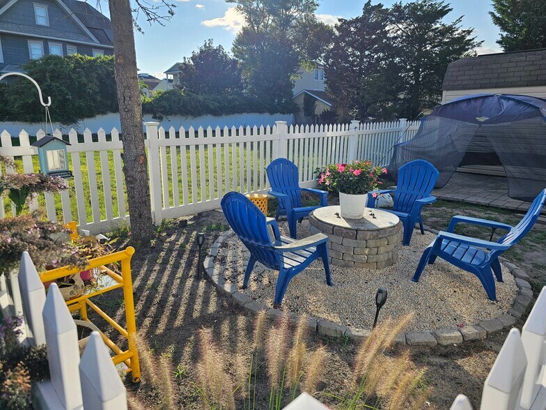 Building Photo - 52 Wesley Rd