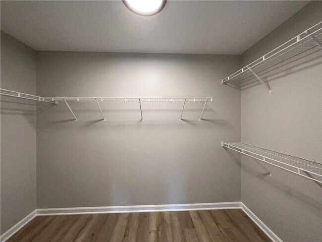 Building Photo - 12560 Crabapple Chase Dr
