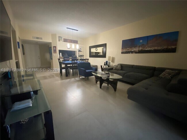 Building Photo - 8806 SW 130th Ct