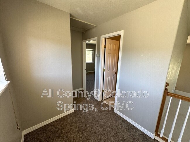 Building Photo - 19120 Pinon Park Rd