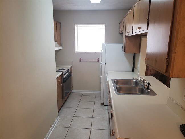 Building Photo - 2129 Victory Garden Ln