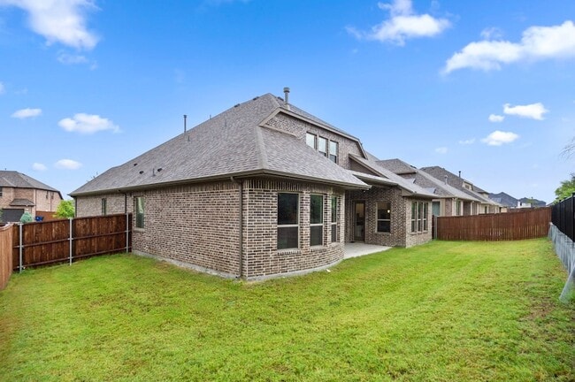 Building Photo - 16050 Talamore Ln
