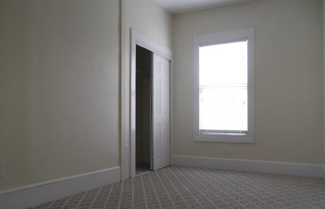 Building Photo - 2725 1/2 Bernardo De Galvez Ave