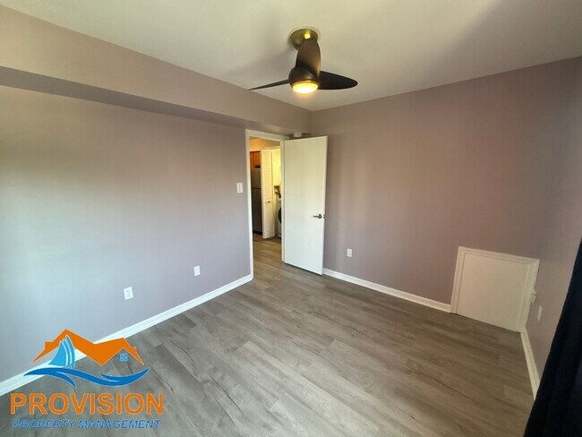 Building Photo - 14009 Briston St