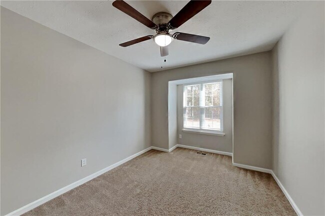 Building Photo - 2974 Sloans Way