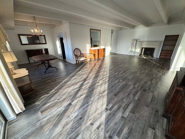 Building Photo - Great Candlewyck condo with and amazing view and lifestyle that can't be beat