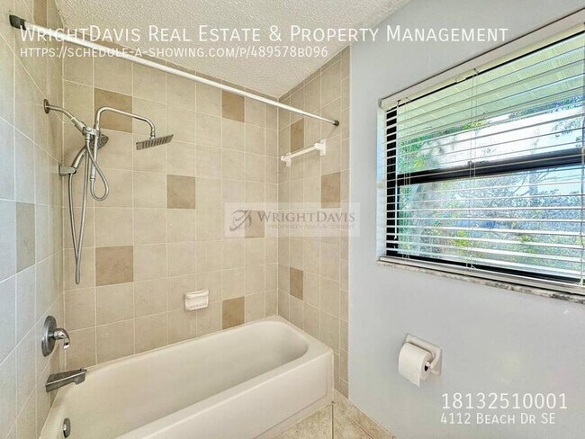 Building Photo - 4112 Beach Dr SE