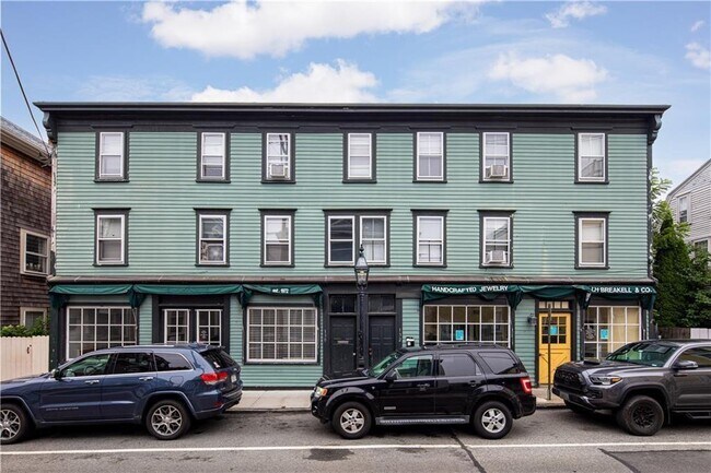 Primary Photo - 130 Spring St