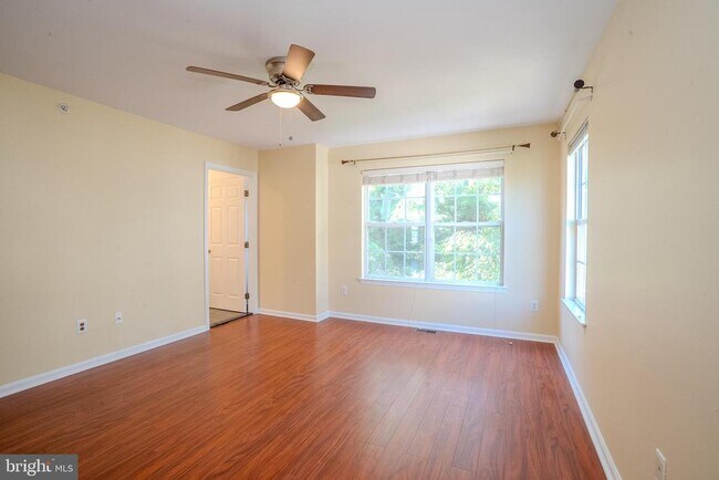 Building Photo - 1311 Blossom Cir