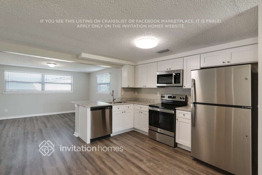 Building Photo - 3423 Garfield Dr