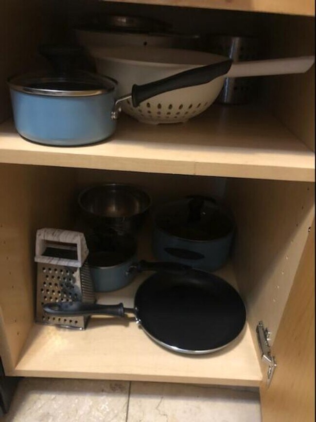 Building Photo - Meridian - Luxury 1Bdr/Bath Fully Furnished (Utilities Included)