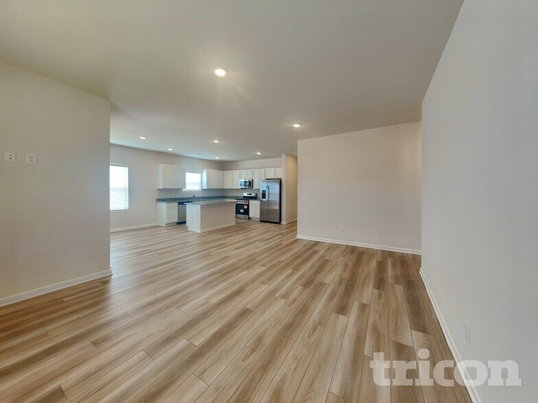 Building Photo - 563 Cedar Brk Dr