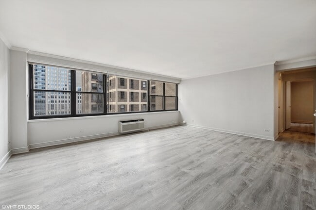 Building Photo - 850 N Dewitt Pl