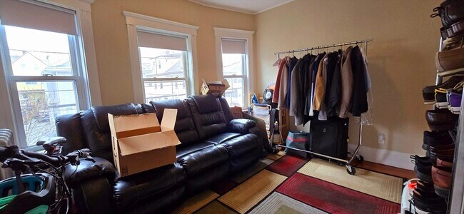 Building Photo - 58 Bristol Rd