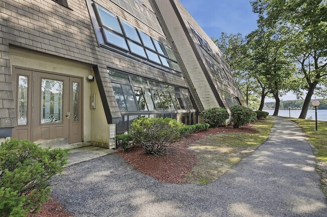 Building Photo - 19 Eaglehead Terrace