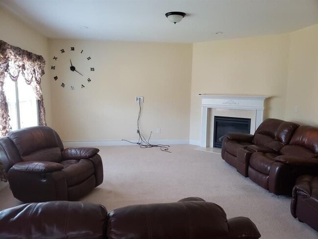 Building Photo - 5645 Princeton Run Trail