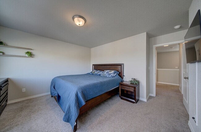 Building Photo - 11140 Feliz Wy