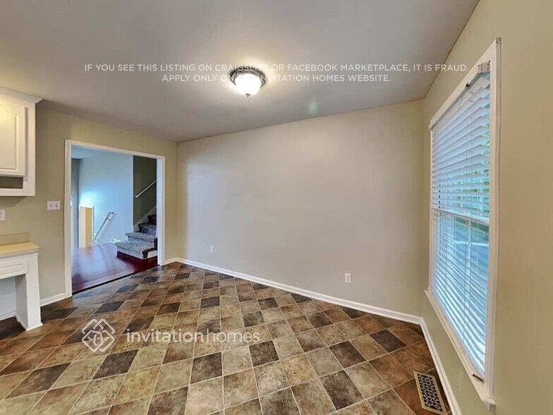 Building Photo - 303 Pamela Pl