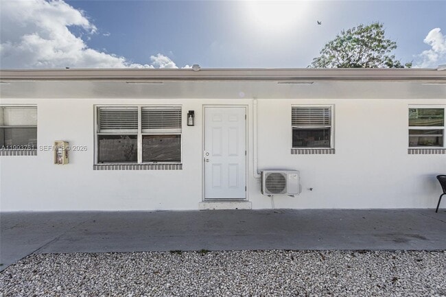 Building Photo - 55 SW 13th St