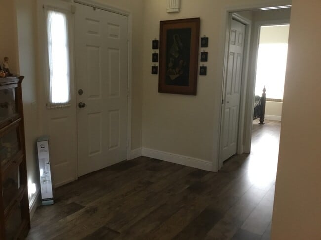 Building Photo - 4501 Golf Club Ln