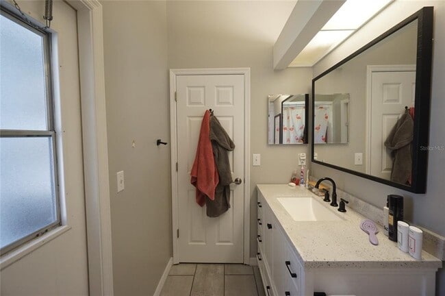 Building Photo - 13708 Whitebark Pl