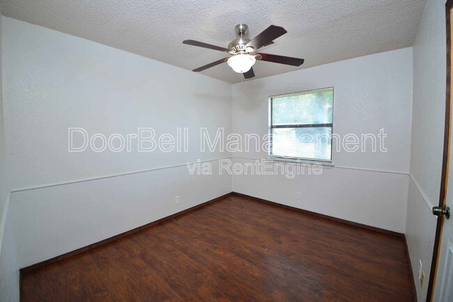 Building Photo - 673 E 134th St