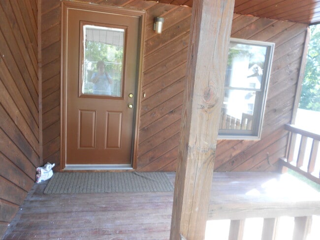 Entrance - 135 Midland Ave