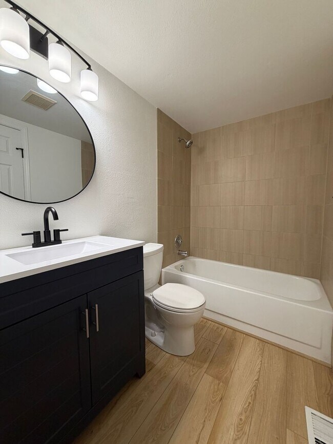 Building Photo - 4799 White Rock Cir