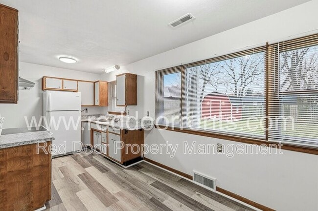 Building Photo - 1839 Fowler St