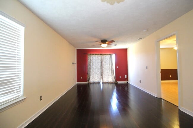 Building Photo - Navarre Gem Near Beaches & Bases – 3BR/2BA...