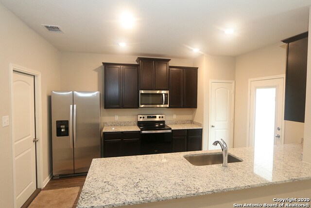 Building Photo - 12830 Cedarcreek Trl