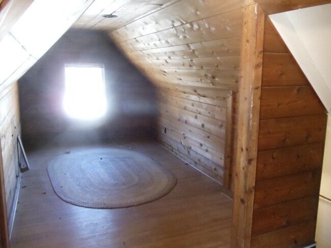 SECOND FLOOR - 832 Paris Ave