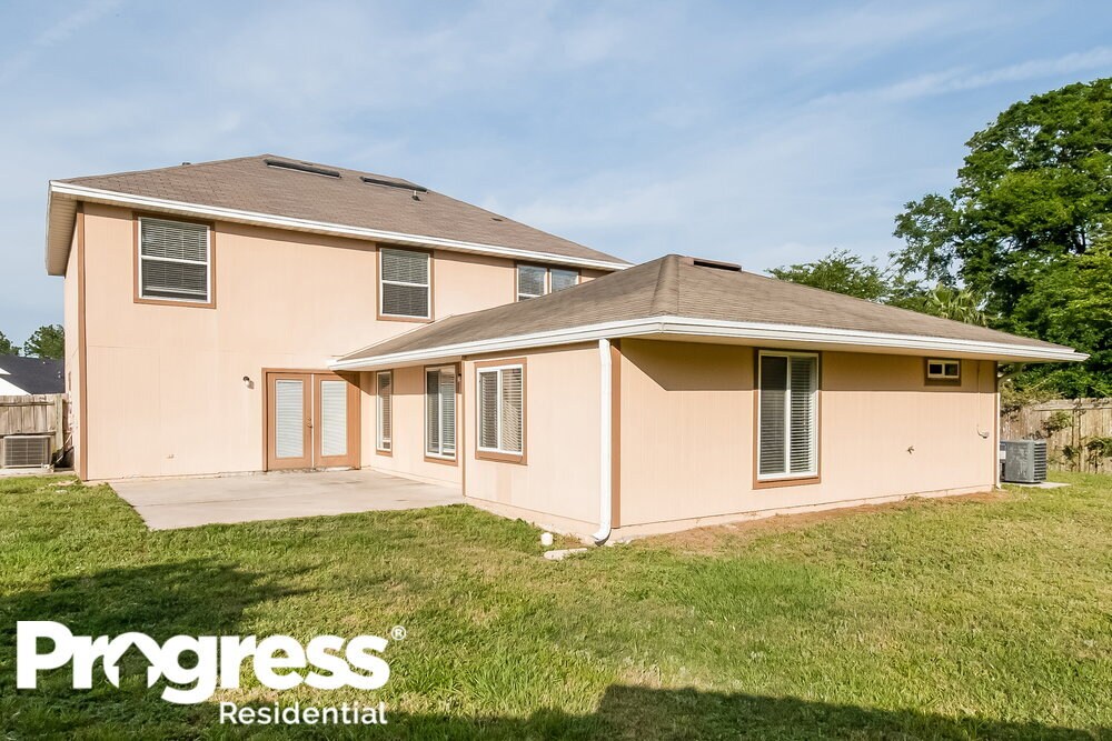 Building Photo - 3338 International Village Ct
