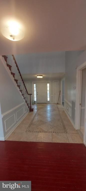 Building Photo - 6135 Fieldcrest Ct