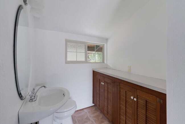 Building Photo - FOUR BEDROOM CHARMER WITH ADU IN CASTLE ROCK