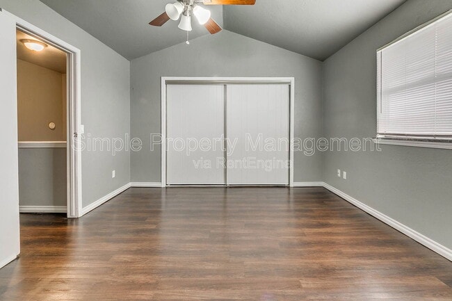 Building Photo - 10617 N MacArthur Blvd